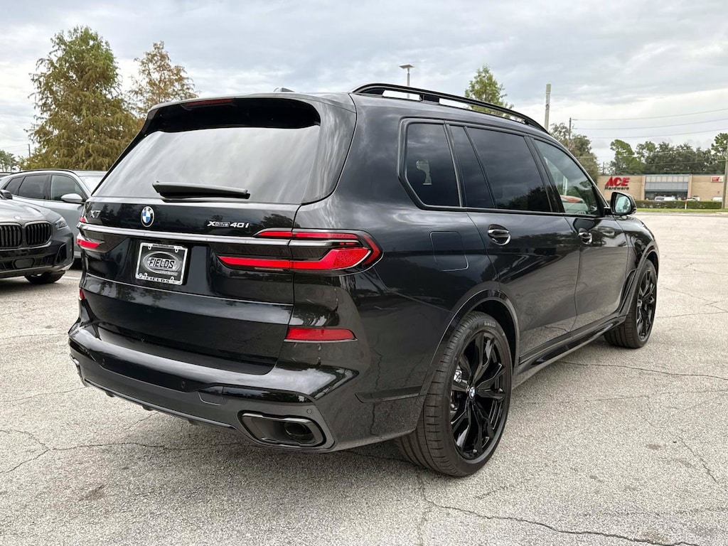 New 2027 BMW X7 xDrive40i xDrive40i Sports Activity Vehicle