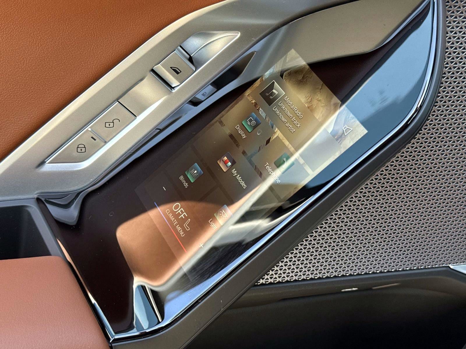 2025 BMW 7 Series 760i - Photo 12