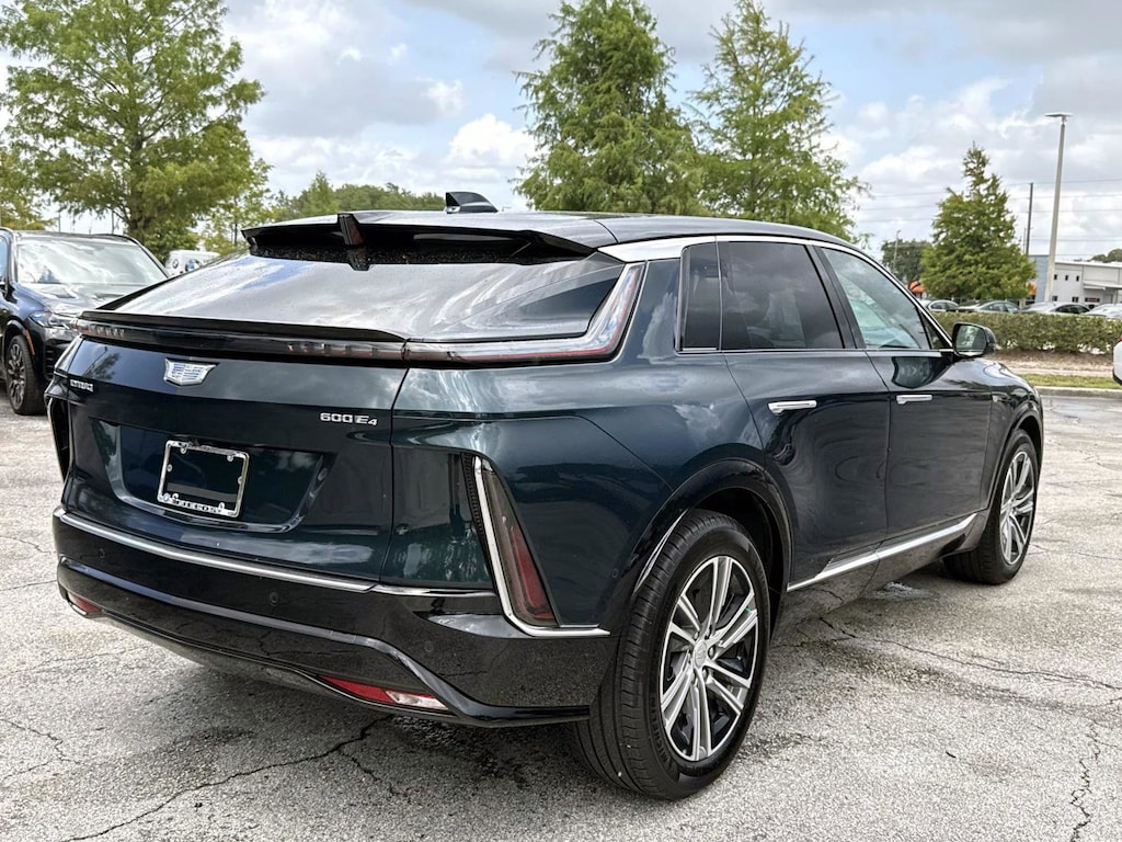 Used 2024 CADILLAC Lyriq SUV