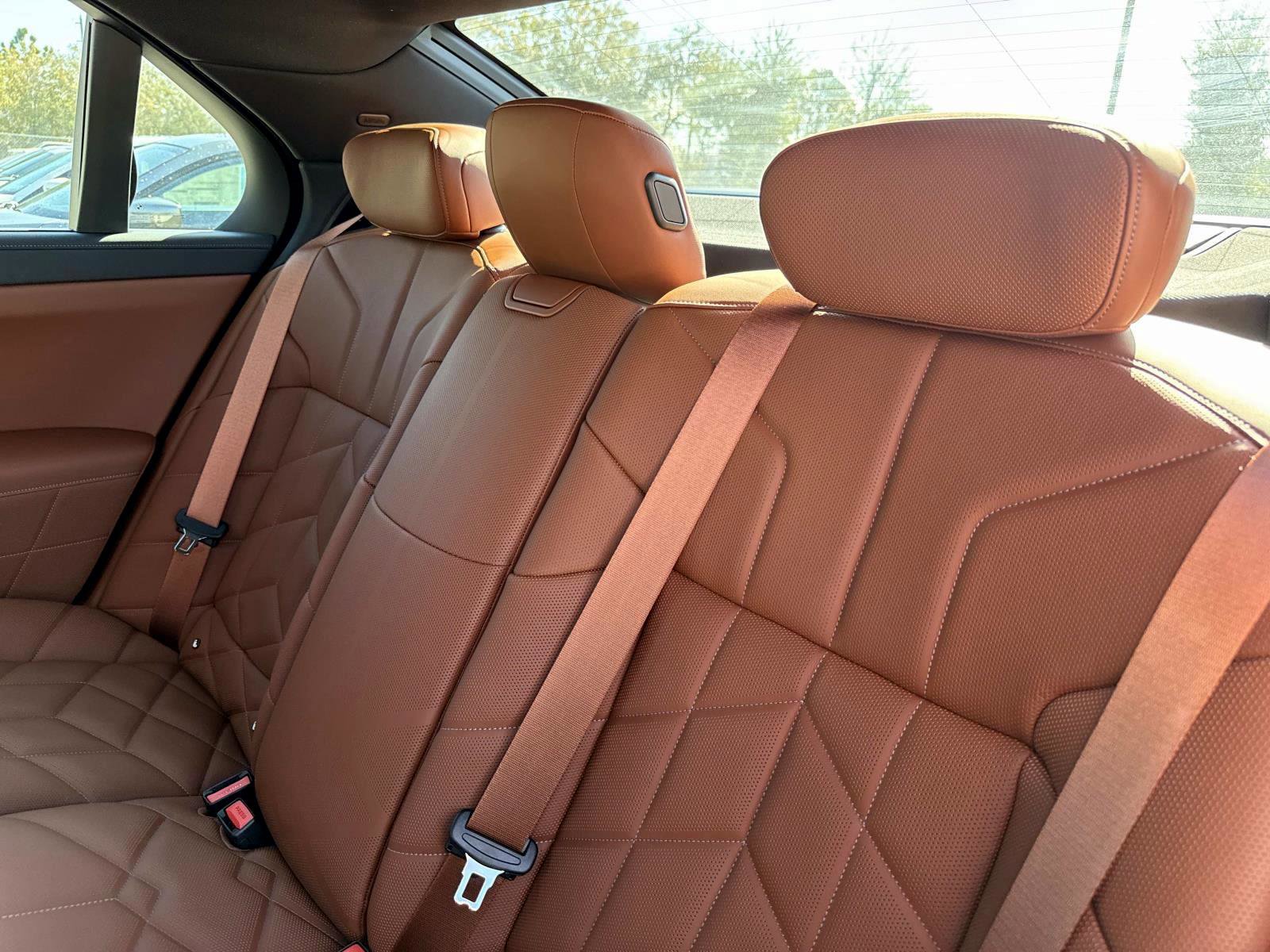 2025 BMW 7 Series 760i - Photo 14