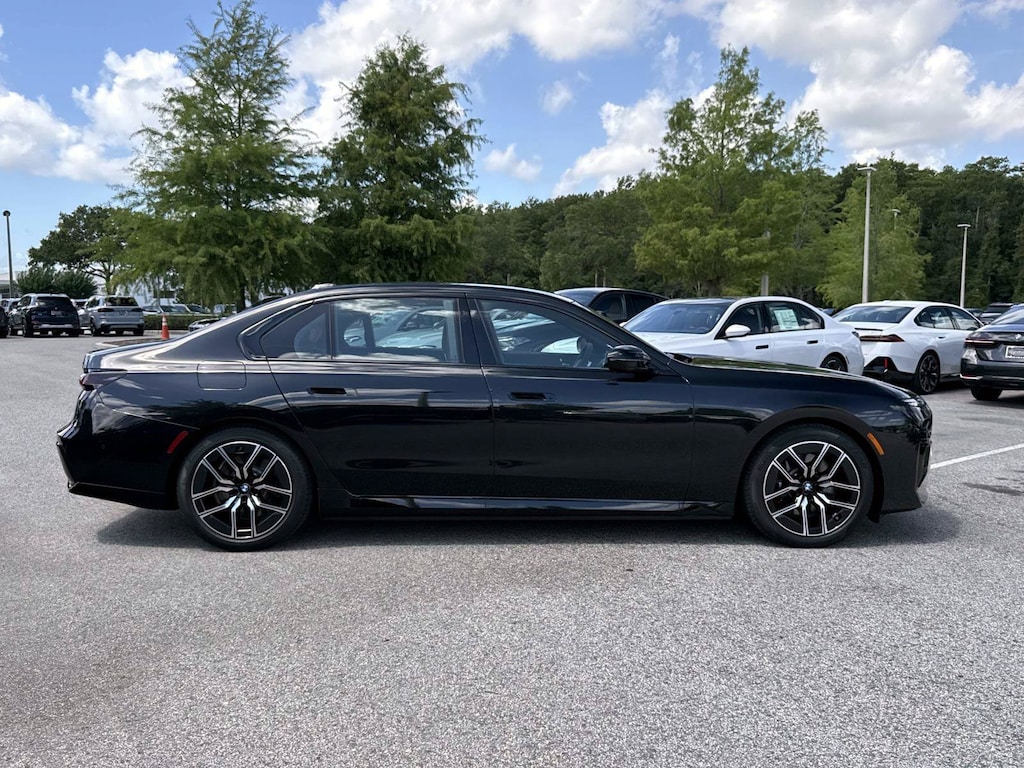 New 2026 BMW i7 xDrive60 Sedan