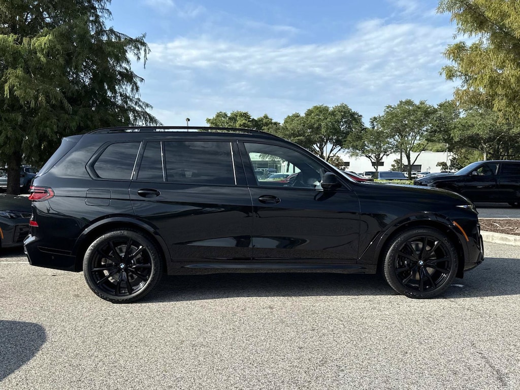 New 2027 BMW X7 xDrive40i xDrive40i Sports Activity Vehicle