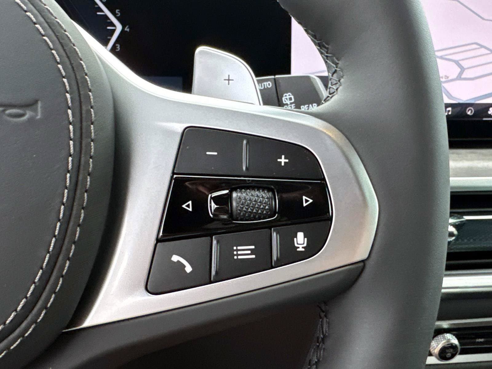 2026 BMW X5 50e - Photo 30