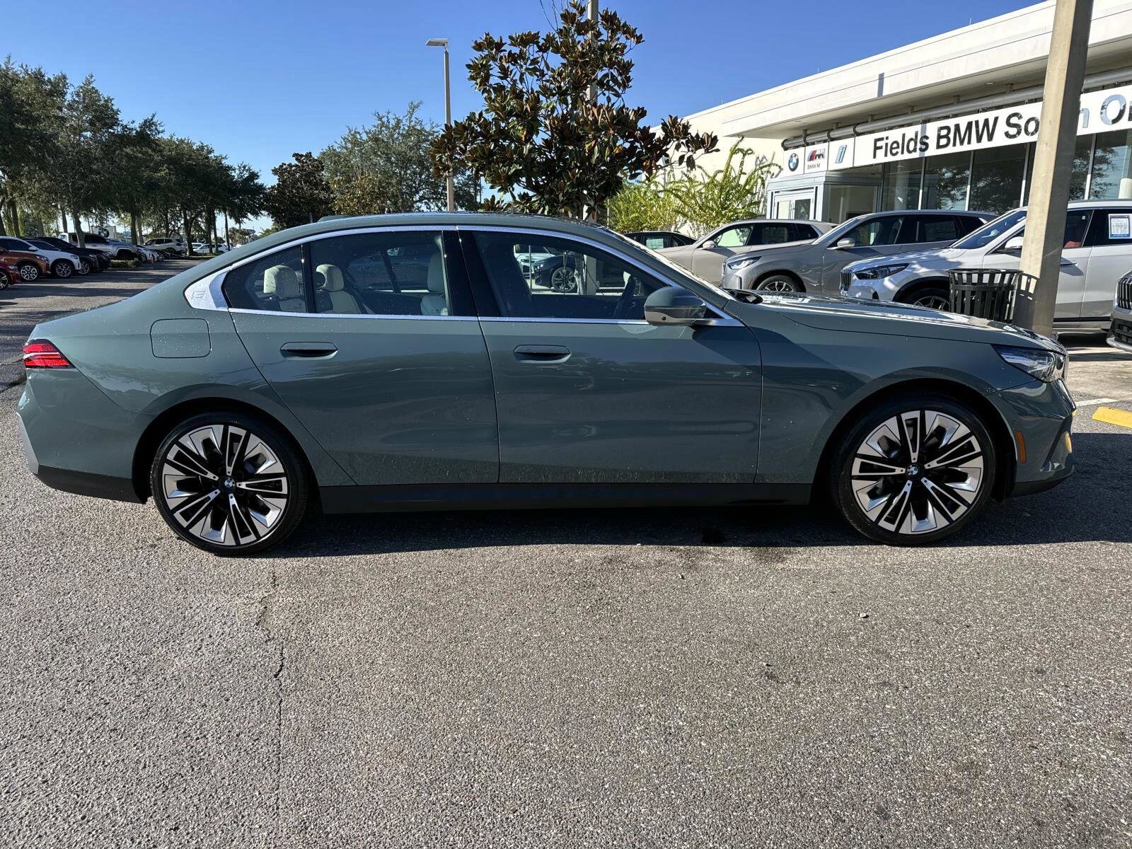 2025 Bmw 530i photo 2