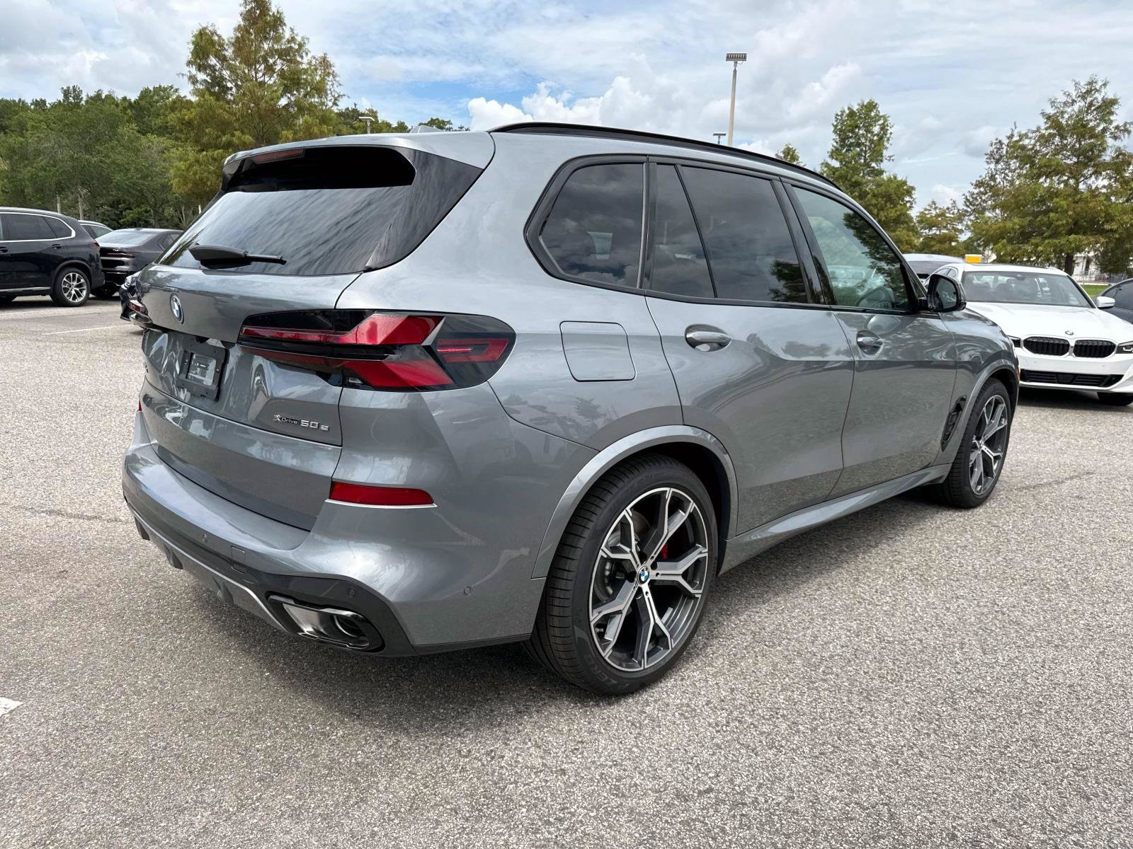 2026 BMW X5 50e - Photo 3