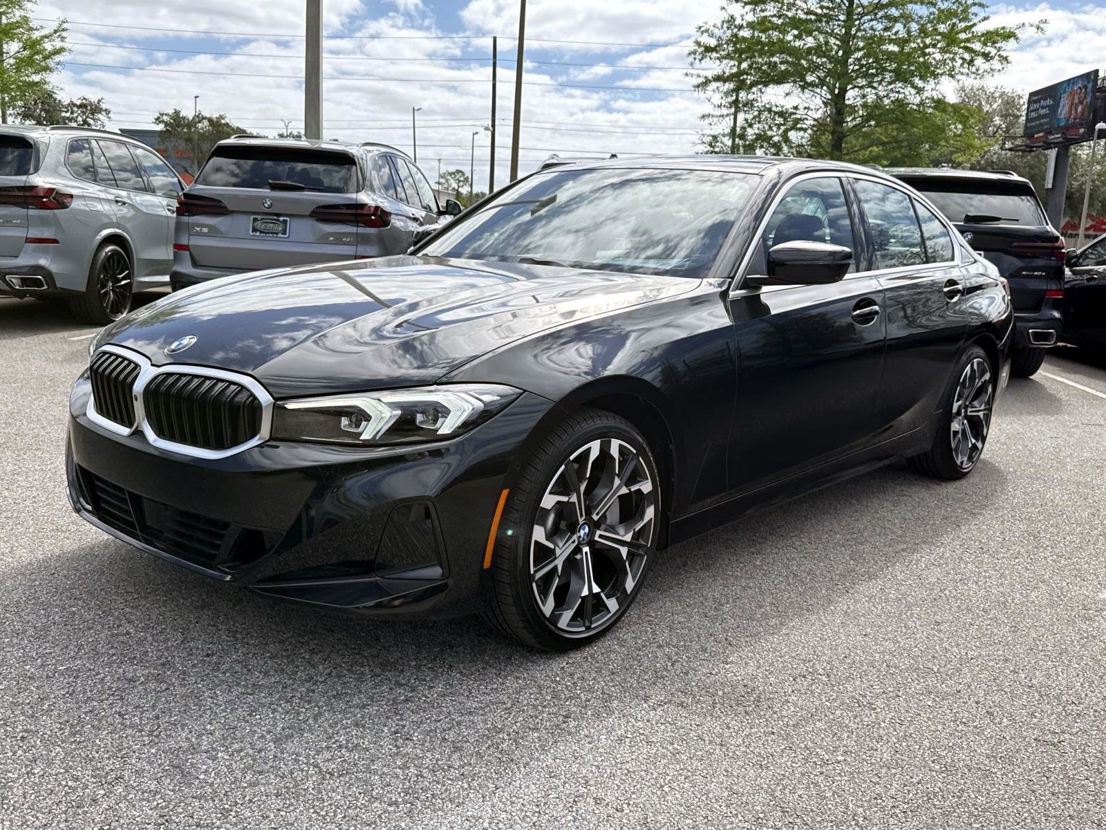 2025 BMW 3 Series 330i - Photo 7