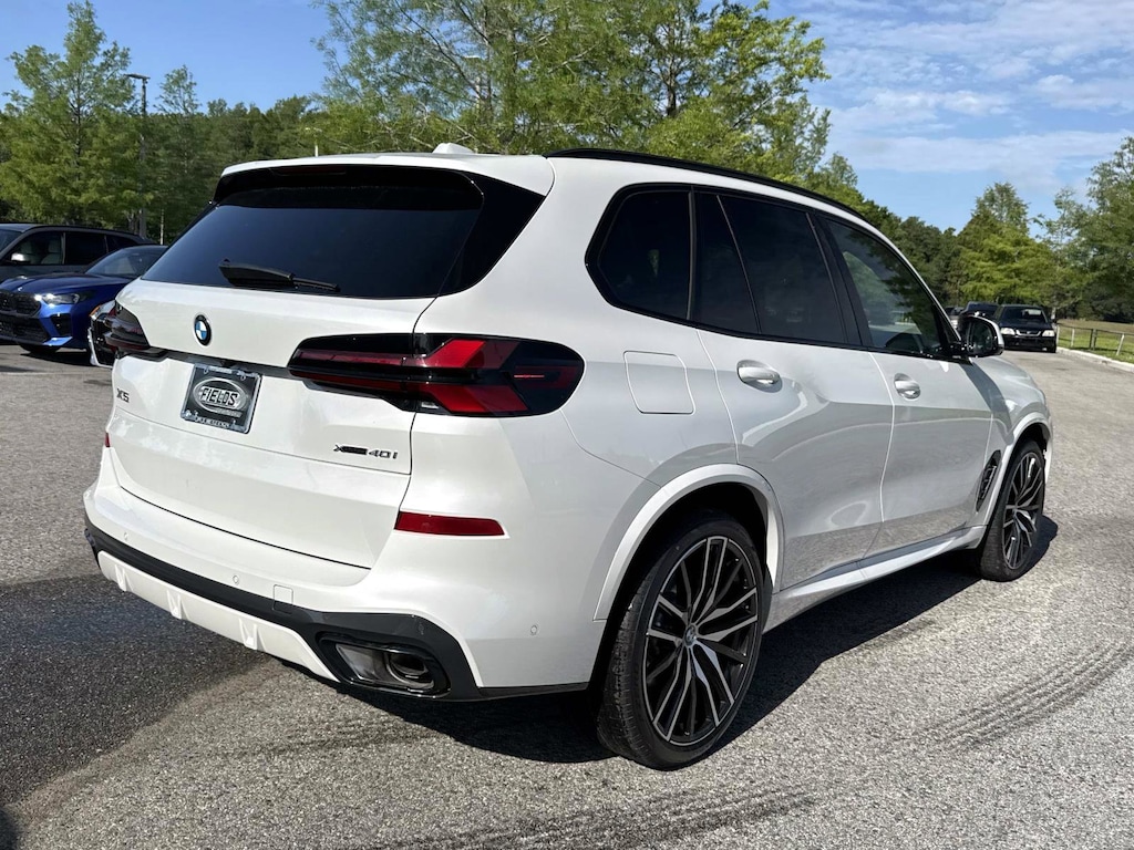New 2026 BMW X5 xDrive40i xDrive40i Sports Activity Vehicle