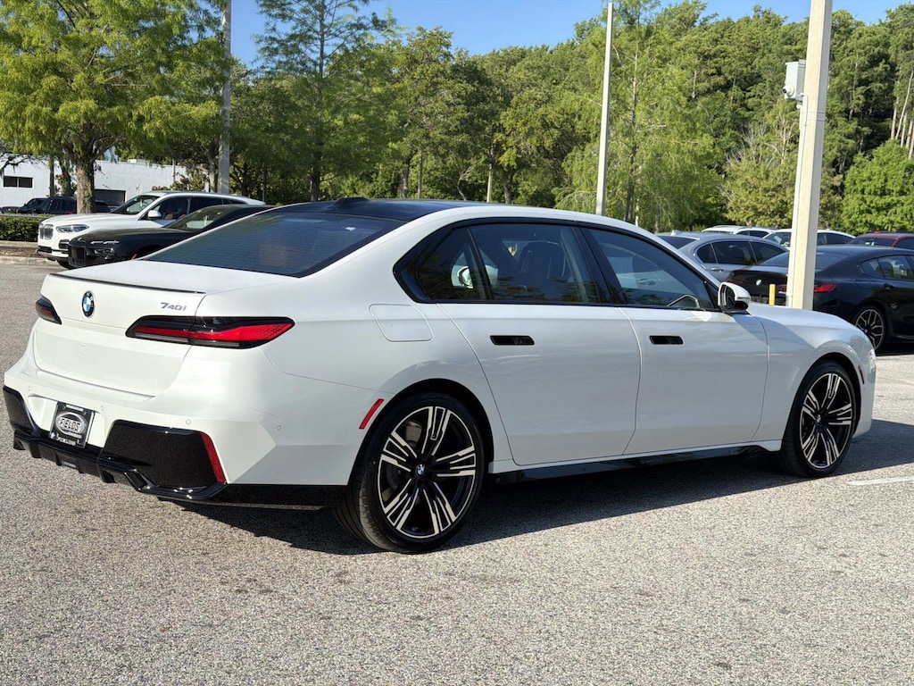 New 2026 BMW 7 Series 740i Sedan
