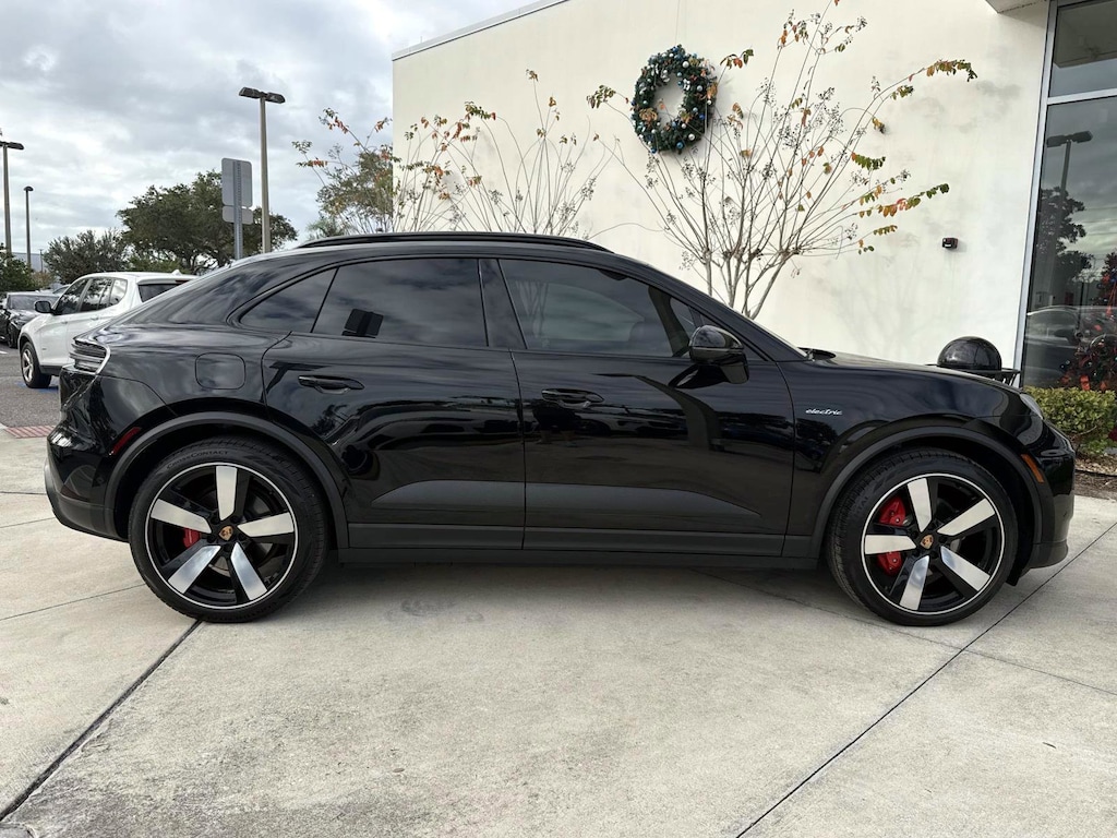 Used 2025 Porsche Macan Electric 4S SUV