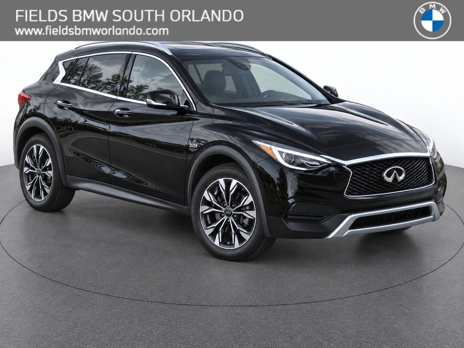  INFINITI QX30