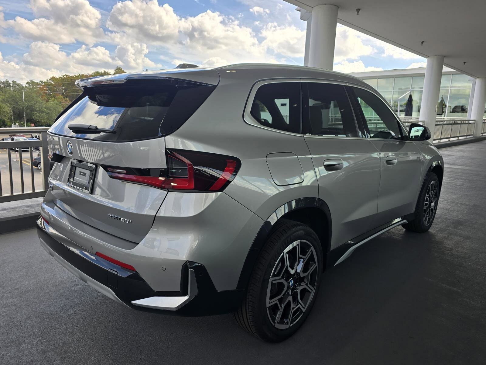 2026 Bmw X1 XDrive28i photo 3