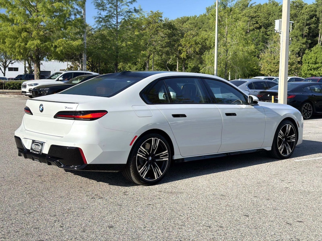 New 2026 BMW 7 Series 740i Sedan