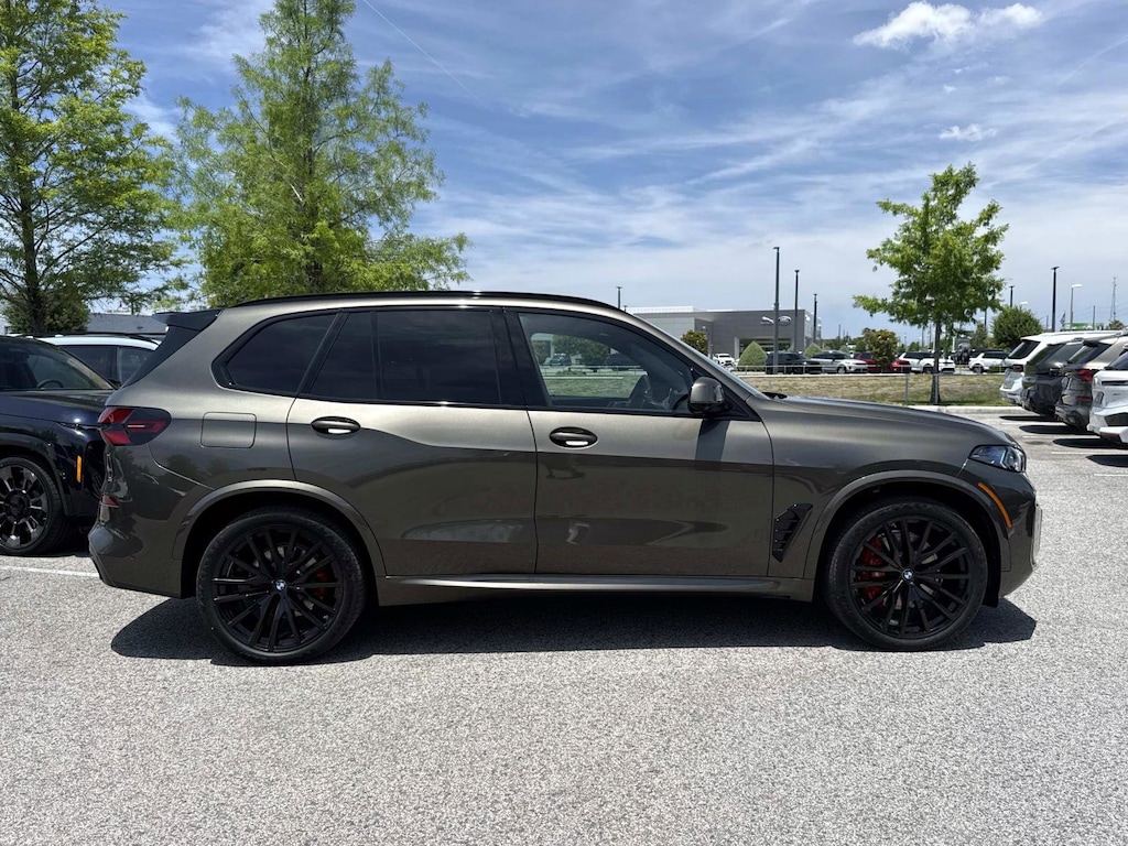 New 2026 BMW X5 xDrive40i xDrive40i Sports Activity Vehicle