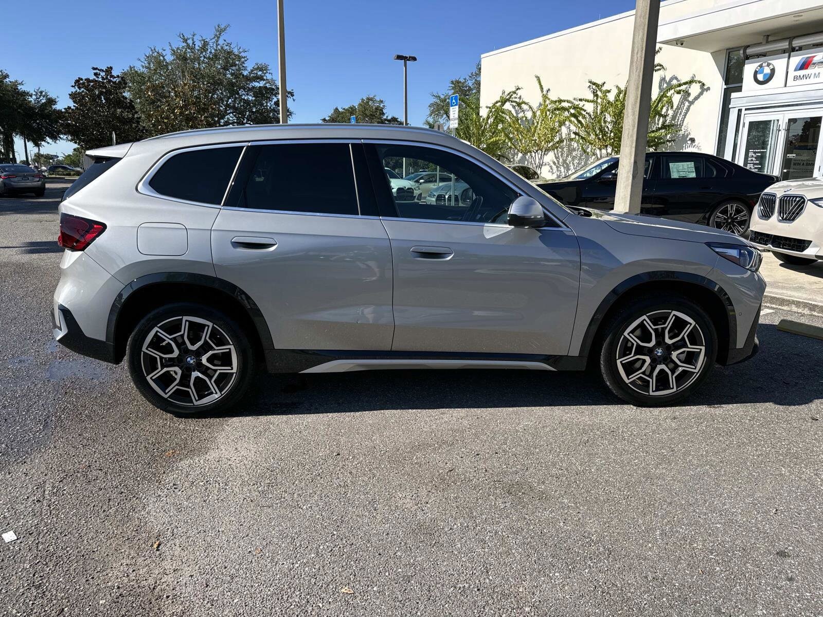 2024 Bmw X1 XDrive28i photo 2