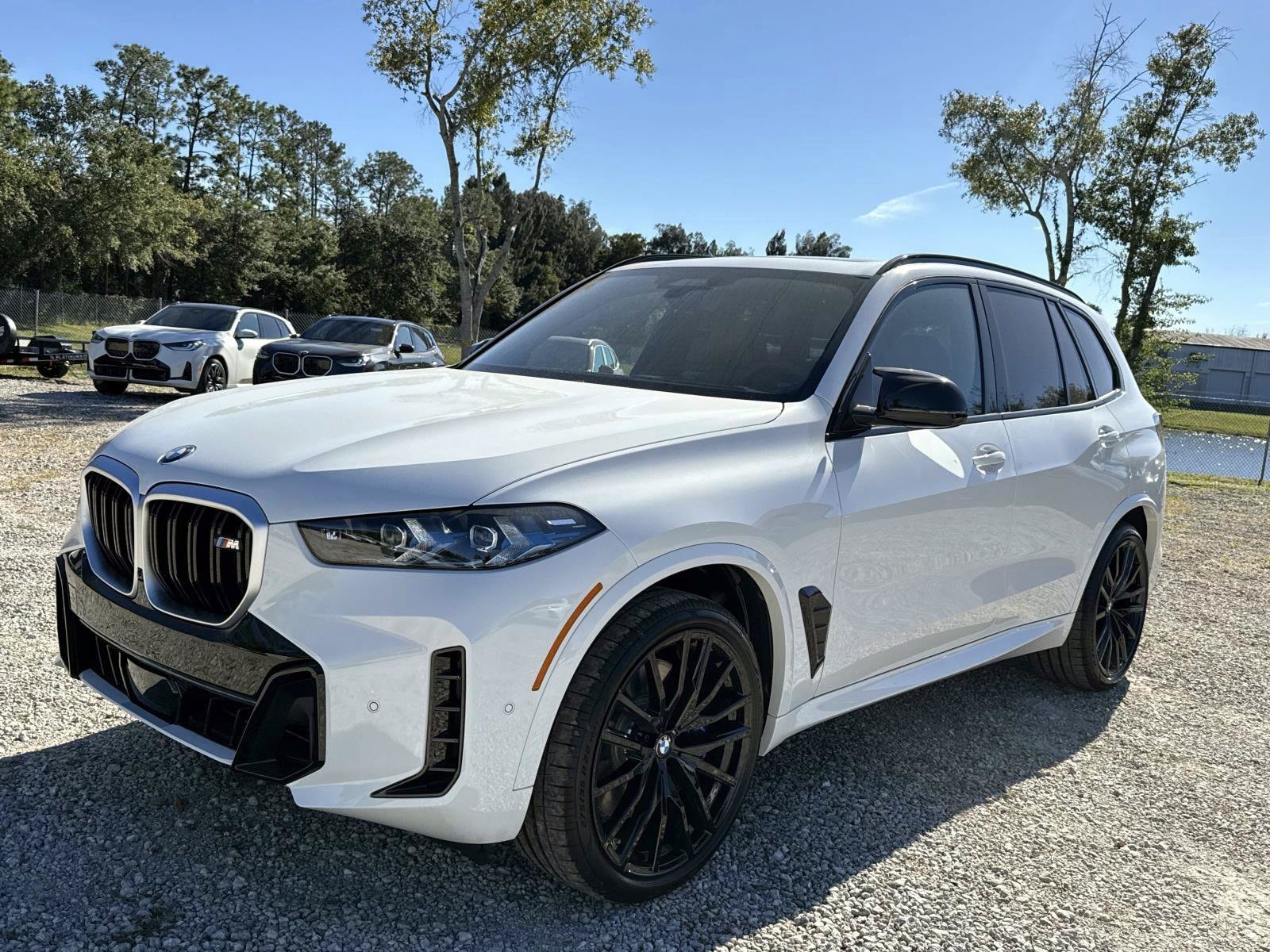 2026 BMW X5 M60i - Photo 7