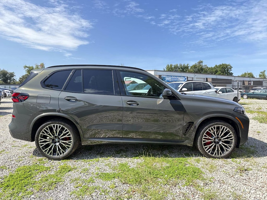 New 2026 BMW X5 xDrive40i xDrive40i Sports Activity Vehicle