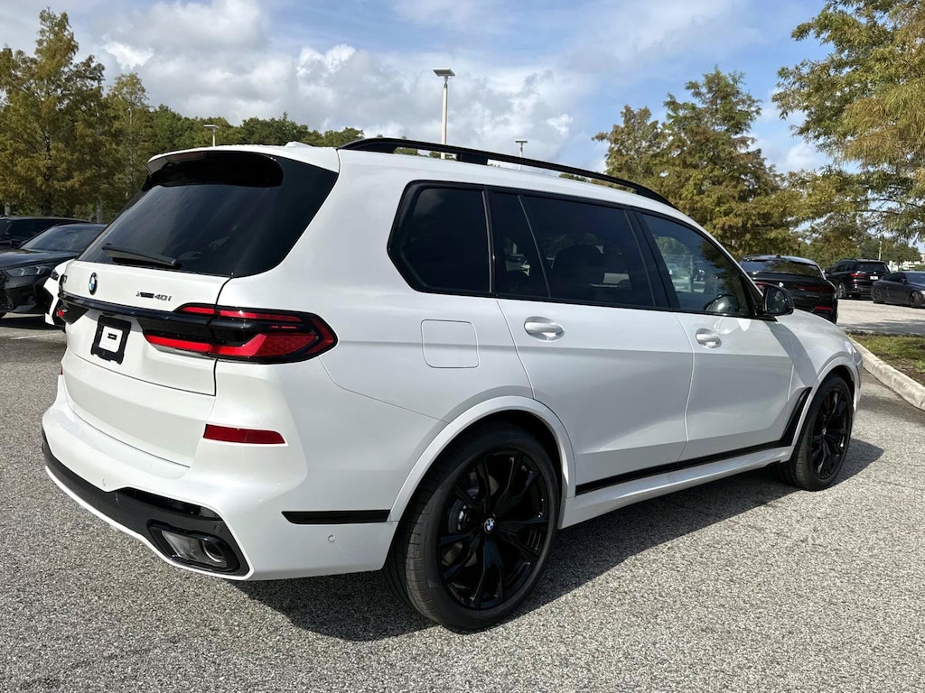 New 2027 BMW X7 xDrive40i xDrive40i Sports Activity Vehicle