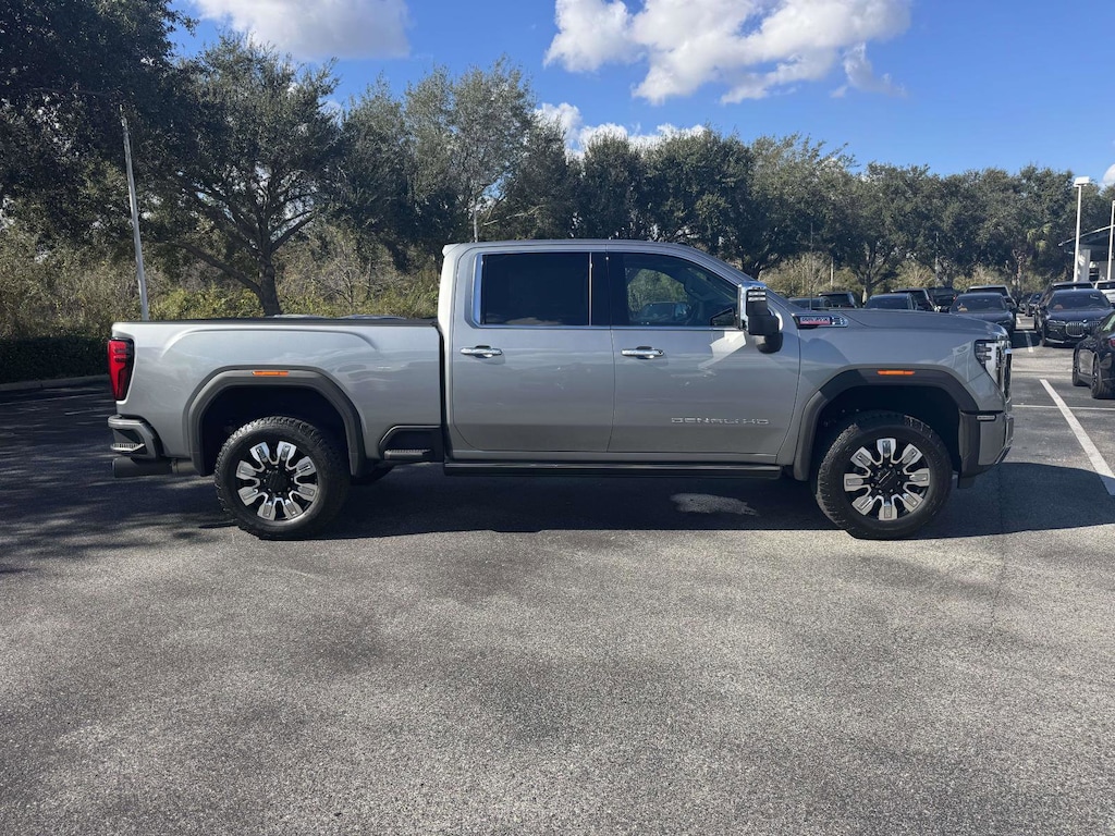 Used 2025 GMC Sierra 2500HD Denali 4WD Crew Cab 159 Denali