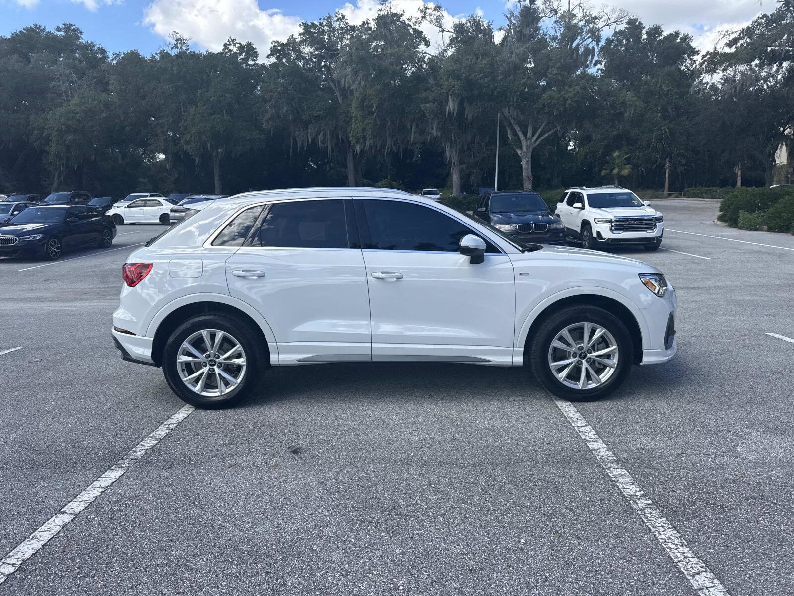 2024 Audi Q3 S line Premium Plus 45 TFSI photo 3