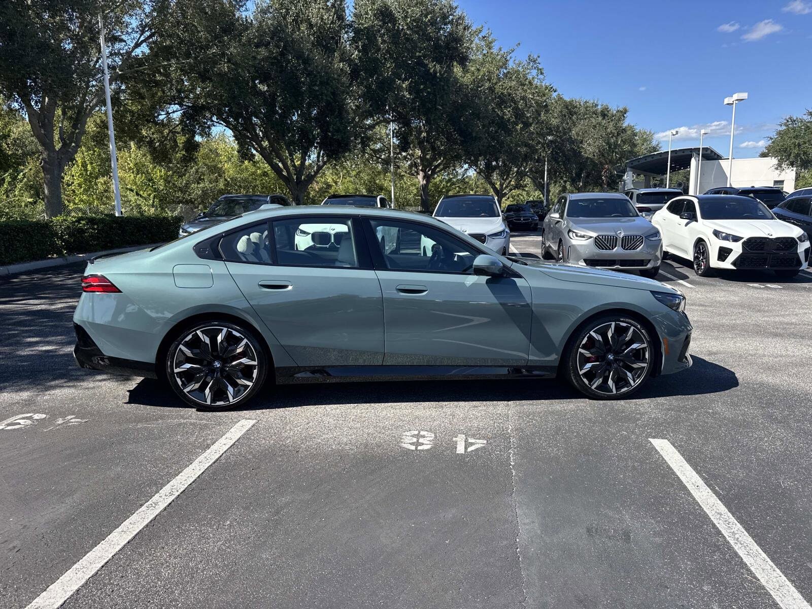 2025 Bmw 530i photo 3