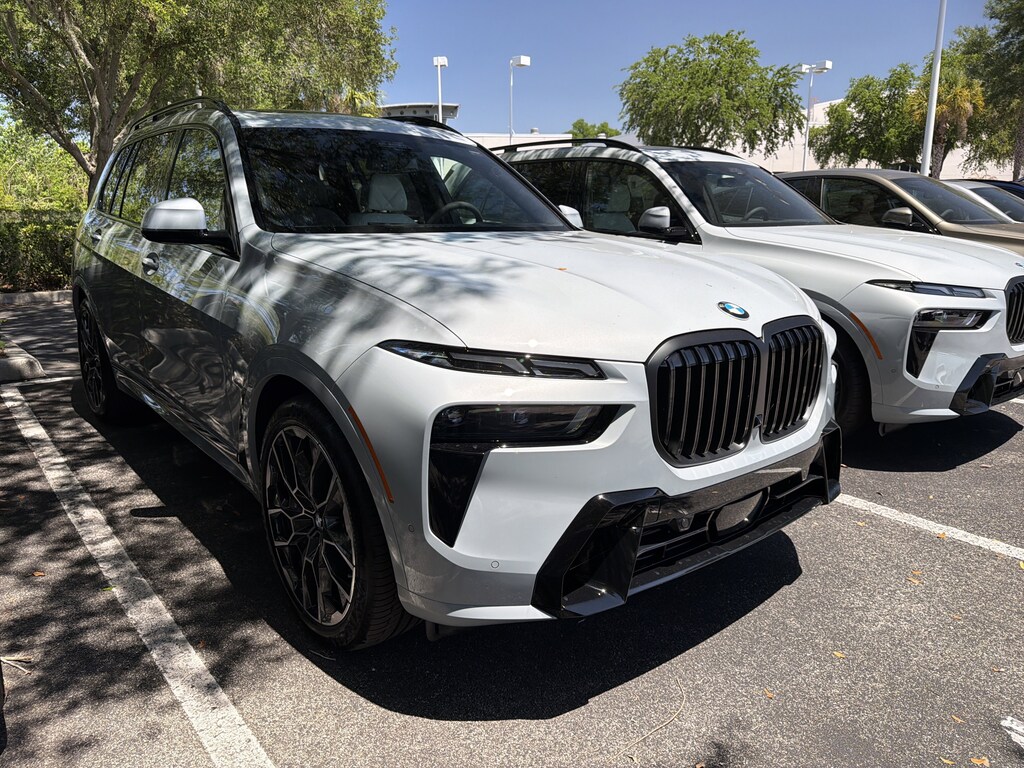 New 2027 BMW X7 xDrive40i SUV