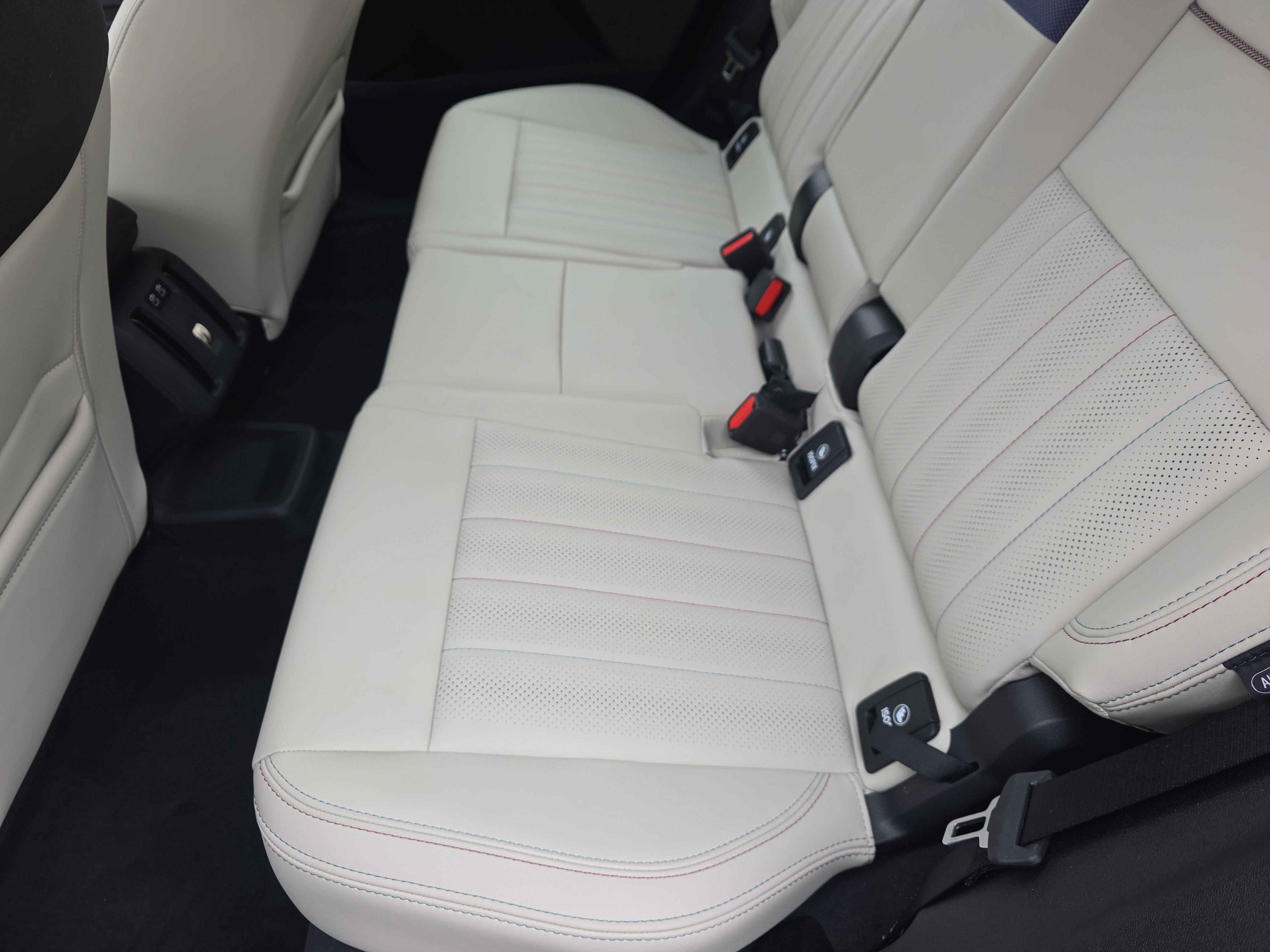 2025 MINI Countryman S - Photo 14
