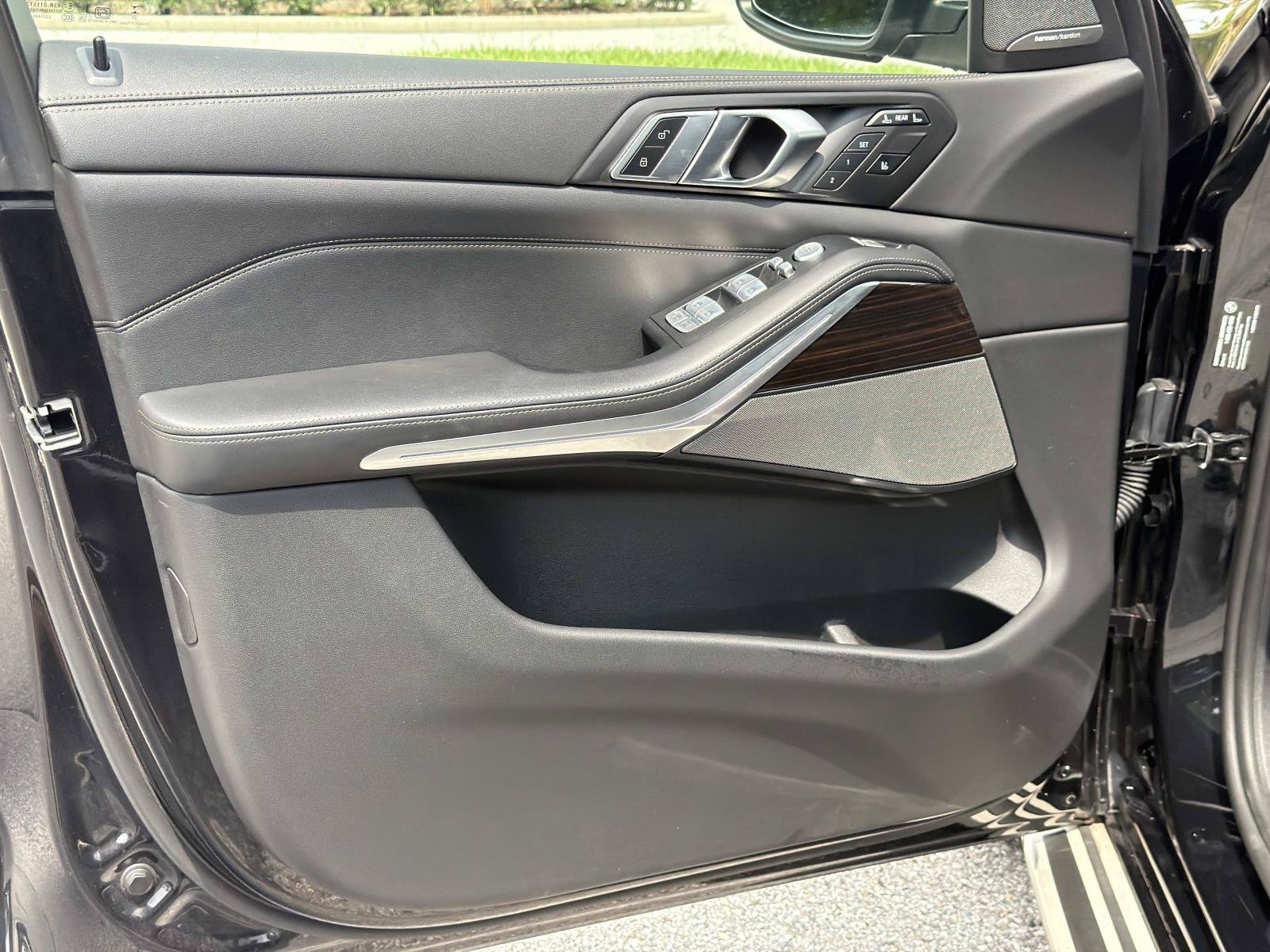 2025 BMW X7 40i - Photo 16
