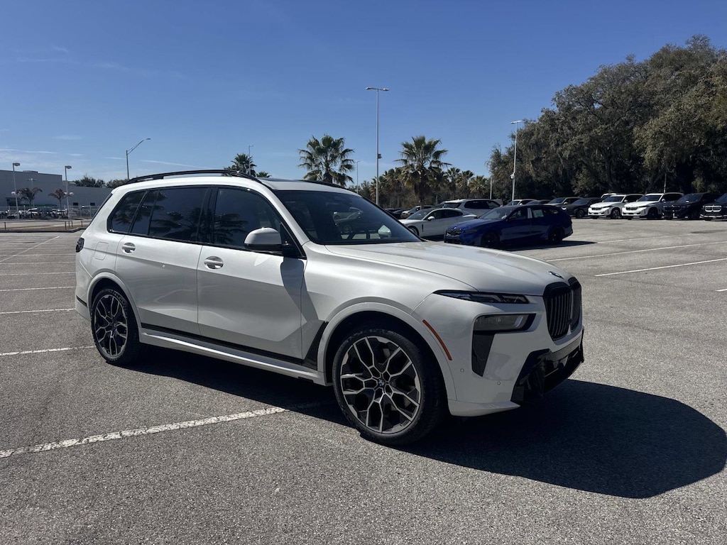 New 2026 BMW X7 xDrive40i SUV