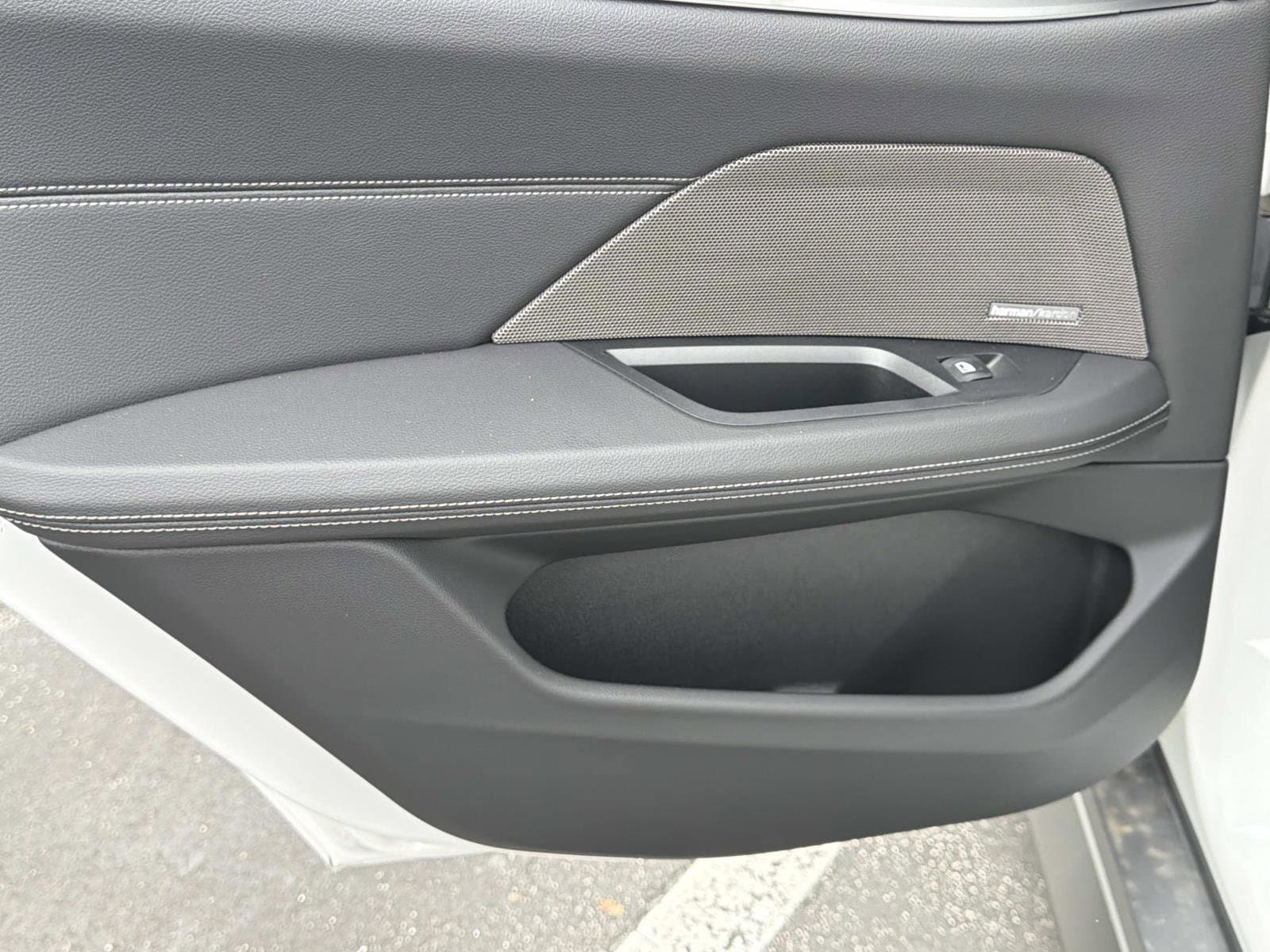 2026 BMW i4 40 - Photo 12