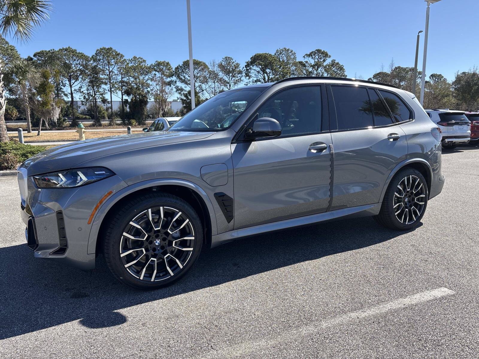 2026 BMW X5 50e - Photo 8