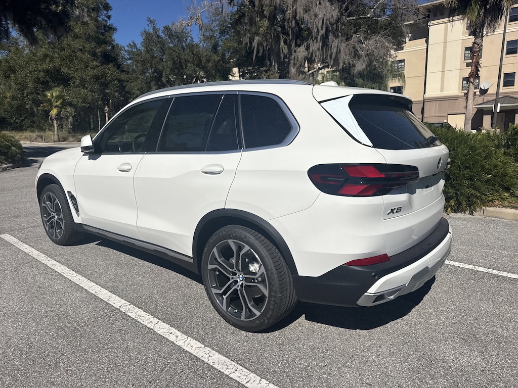 New 2026 BMW X5 xDrive40i SUV