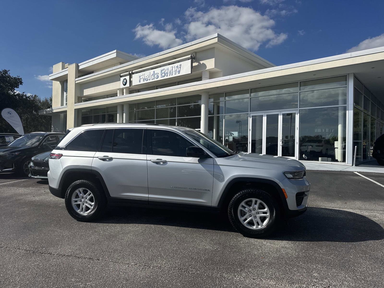 2023 Jeep Grand Cherokee Laredo's photo