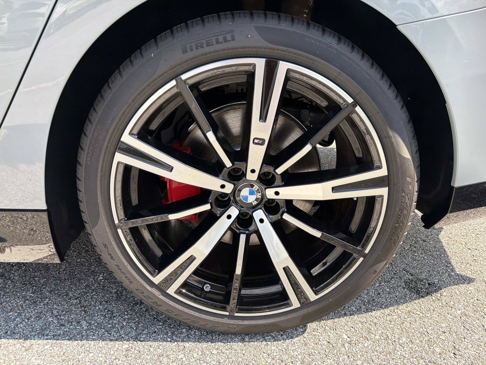 2027 BMW 5 Series 530i - Photo 11