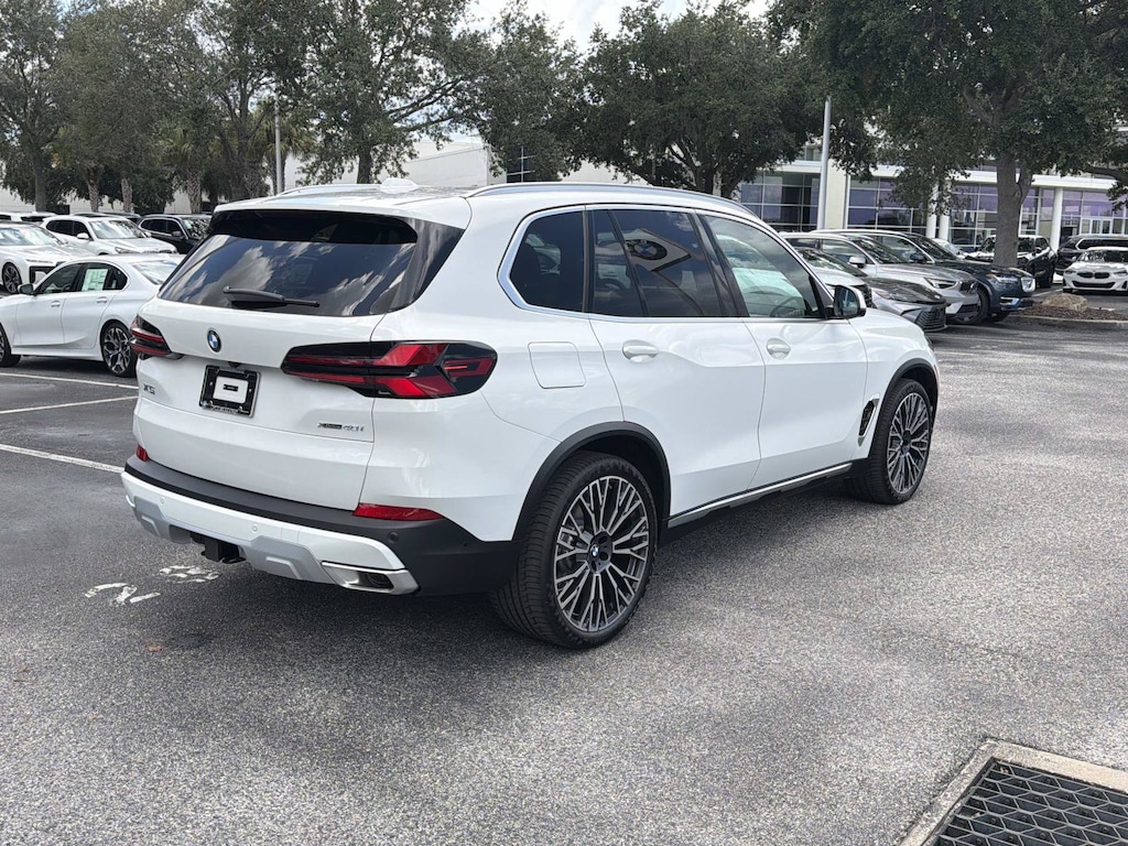 New 2026 BMW X5 xDrive40i SUV