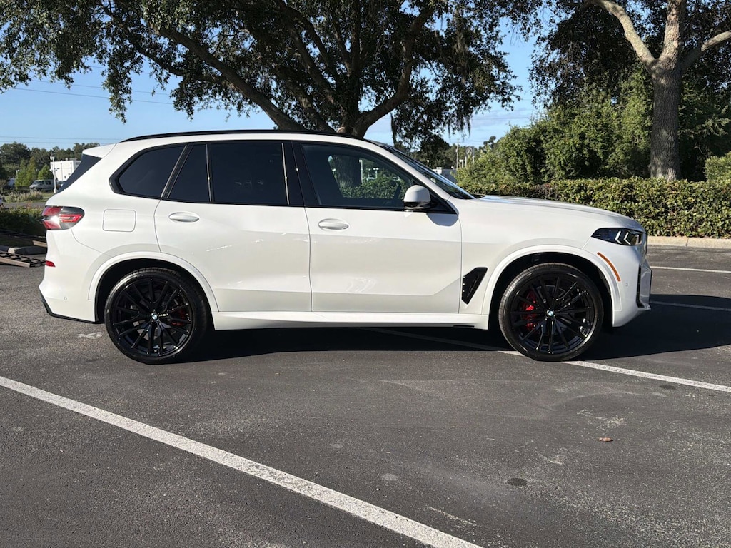 New 2026 BMW X5 sDrive40i SUV