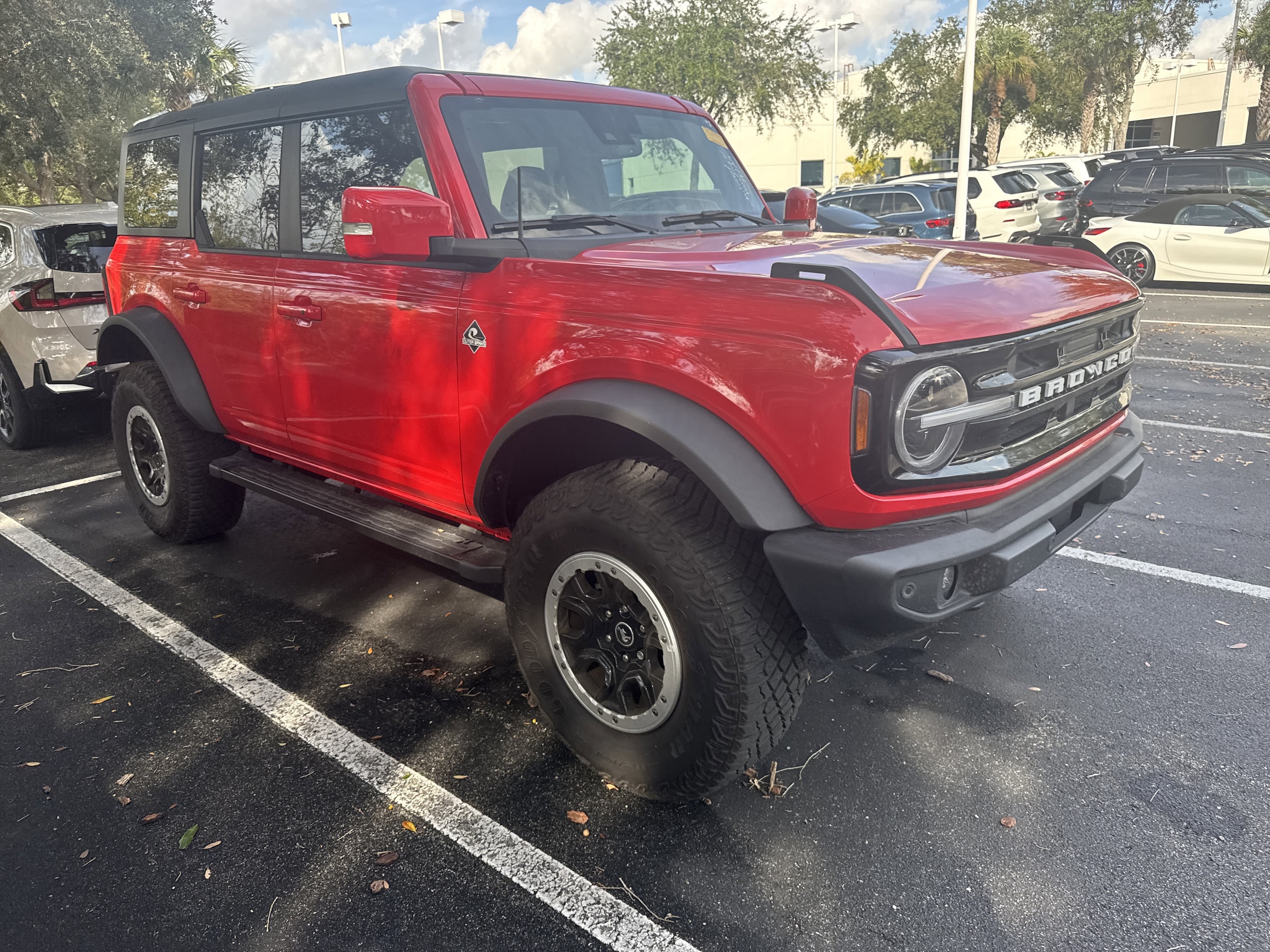 2023 Ford Bronco 4-Door Outer Banks's photo