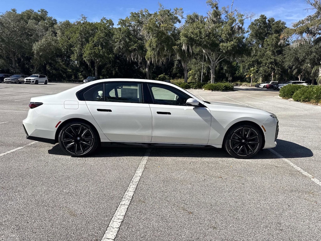New 2026 BMW 740i Sedan