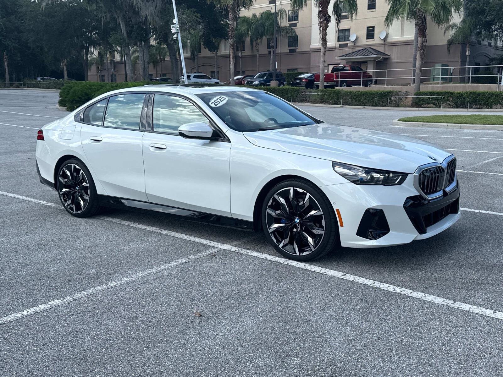 2025 Bmw 530i photo 2
