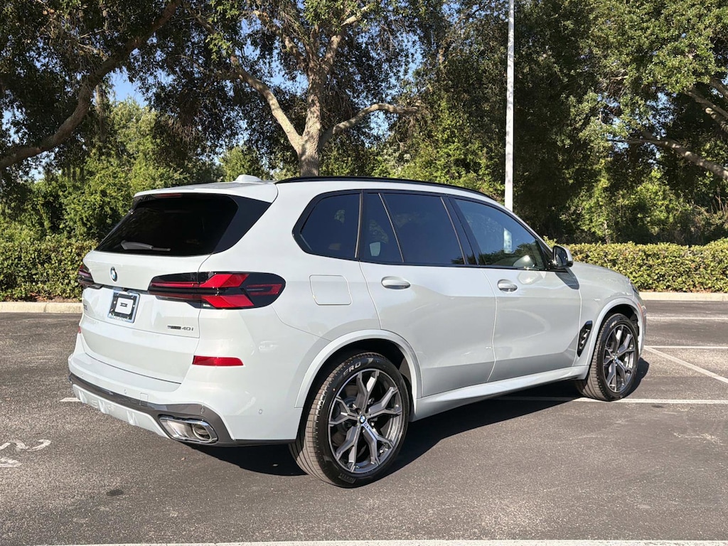 New 2026 BMW X5 sDrive40i SUV