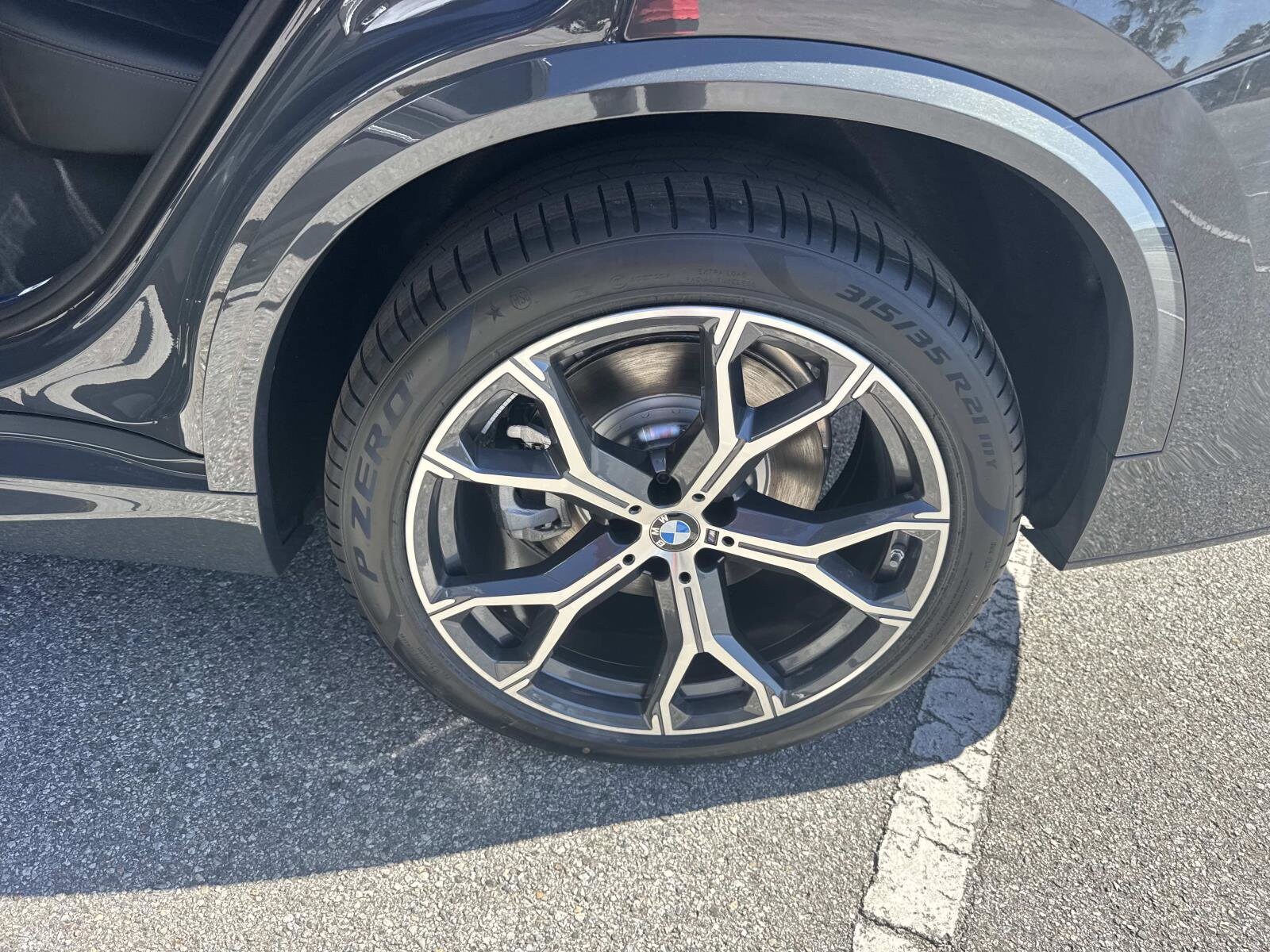 2026 BMW X5 50e - Photo 11