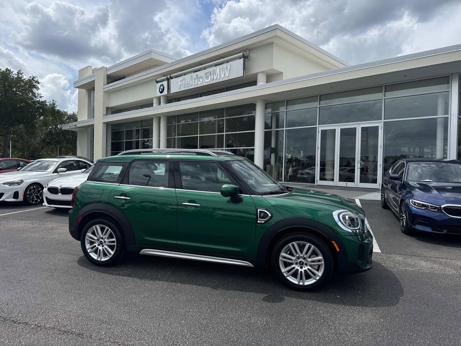 2024 MINI Countryman S's photo