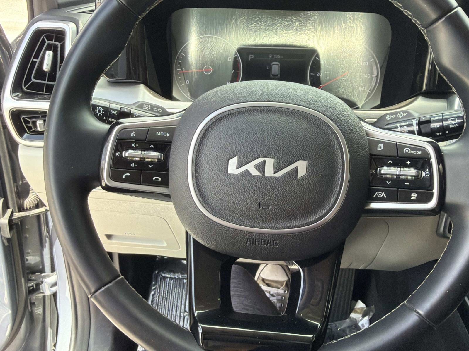 2022 Kia Sorento SX - Photo 28