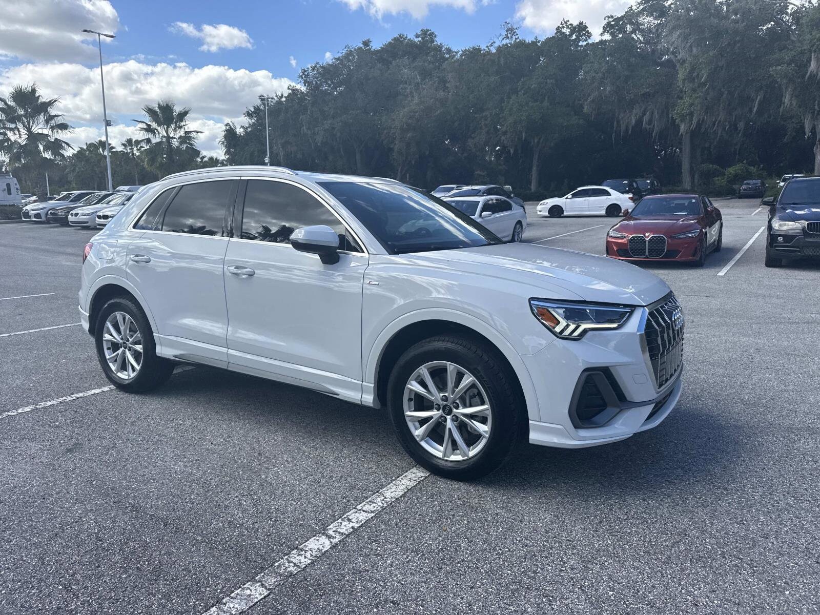 2024 Audi Q3 S line Premium Plus 45 TFSI photo 2