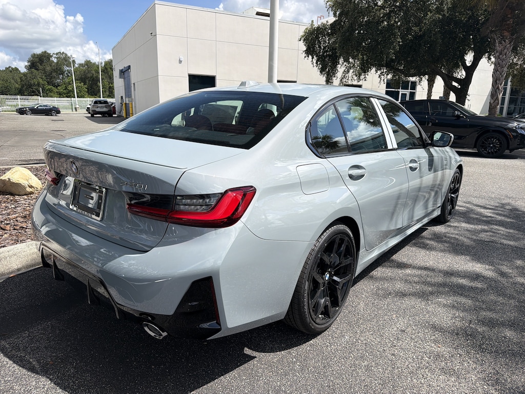 New 2026 BMW 330i Sedan