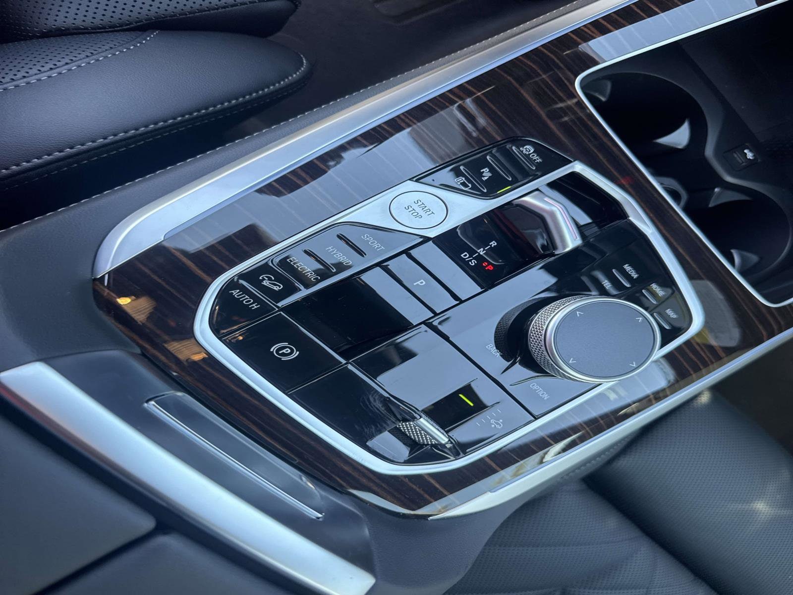 2026 BMW X5 50e - Photo 25