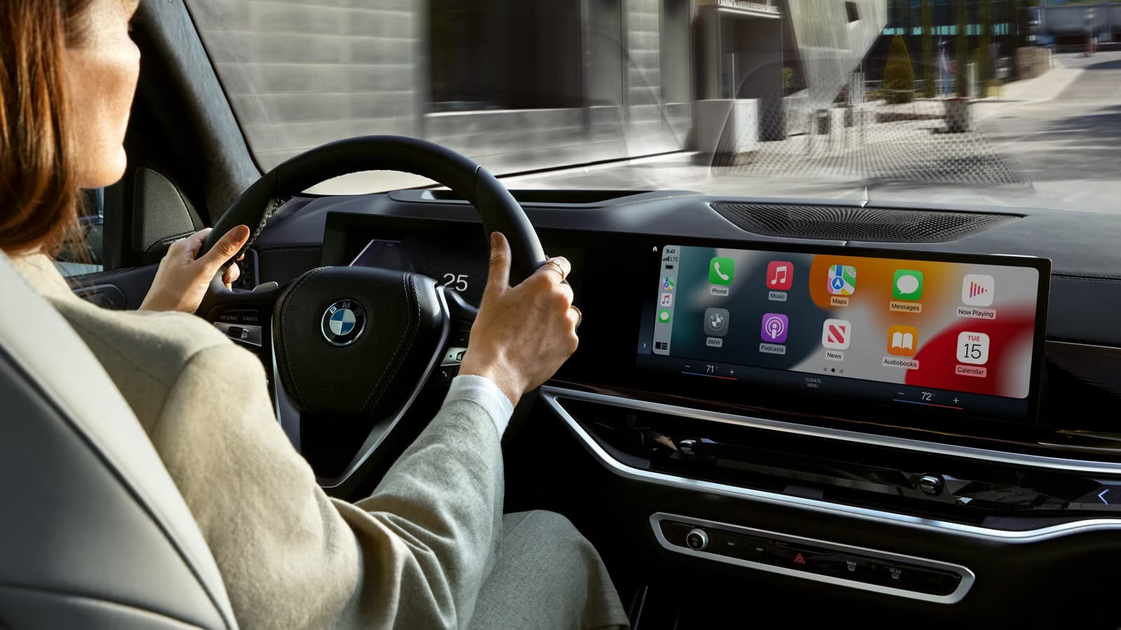 2024-BMW-X5-int-dash-driver.png