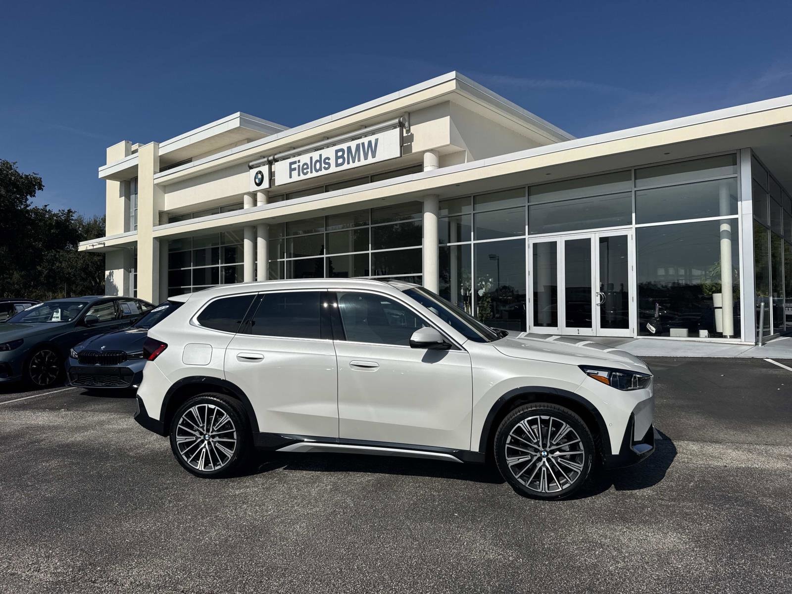 2026 BMW X1 28i's photo