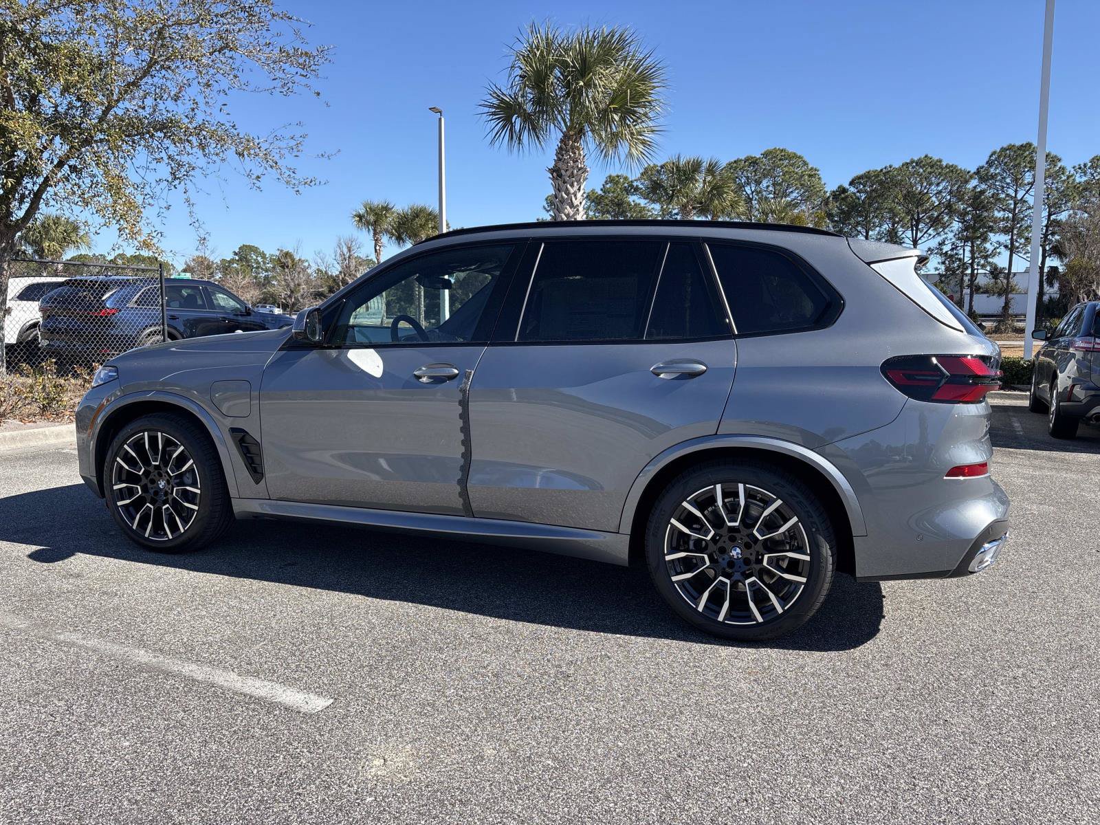 2026 BMW X5 50e - Photo 6