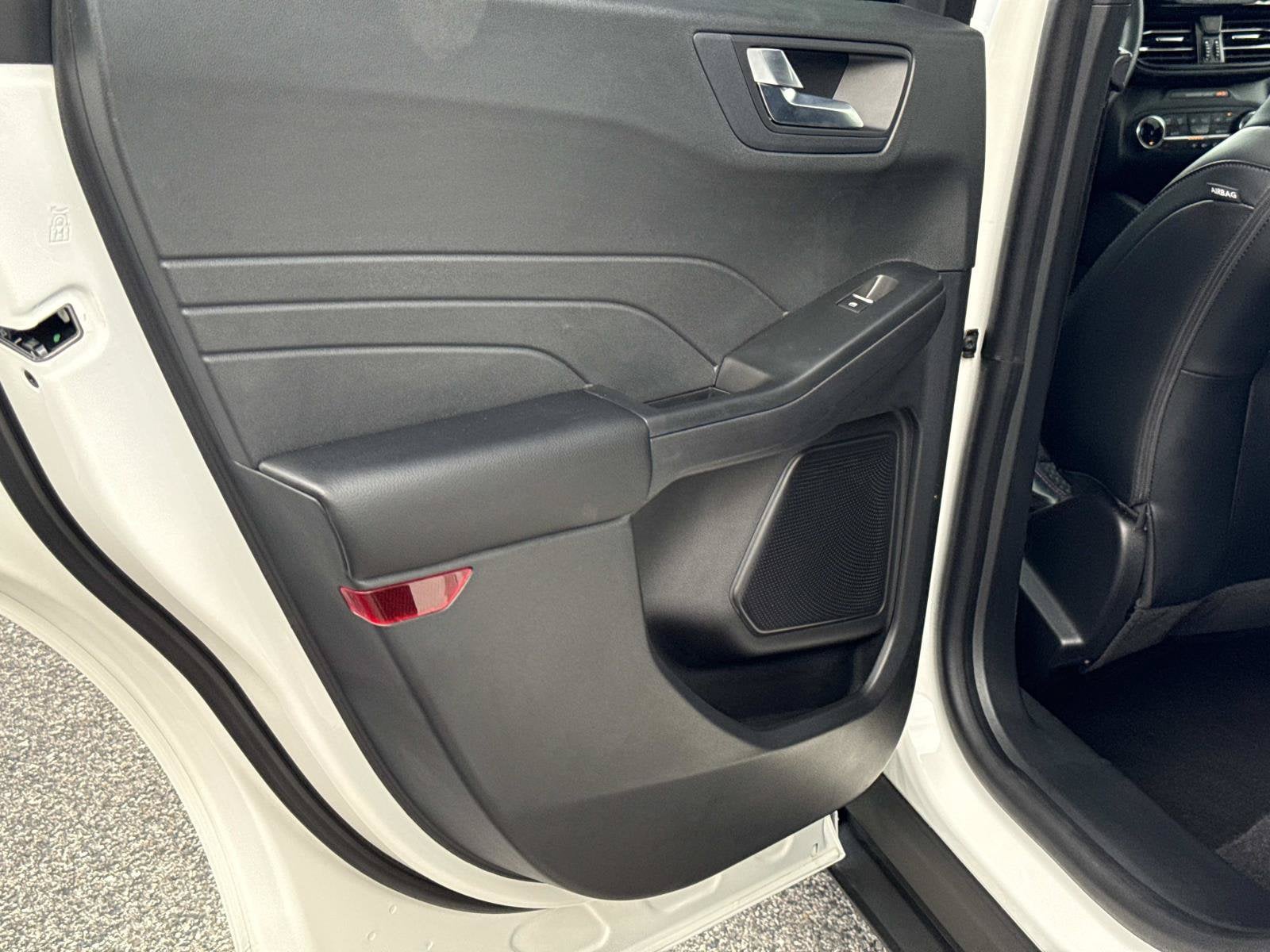 2023 Ford Escape ST-Line Select - Photo 11