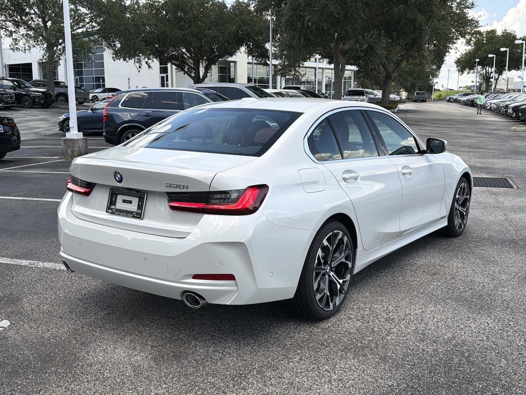 New 2026 BMW 330i Sedan